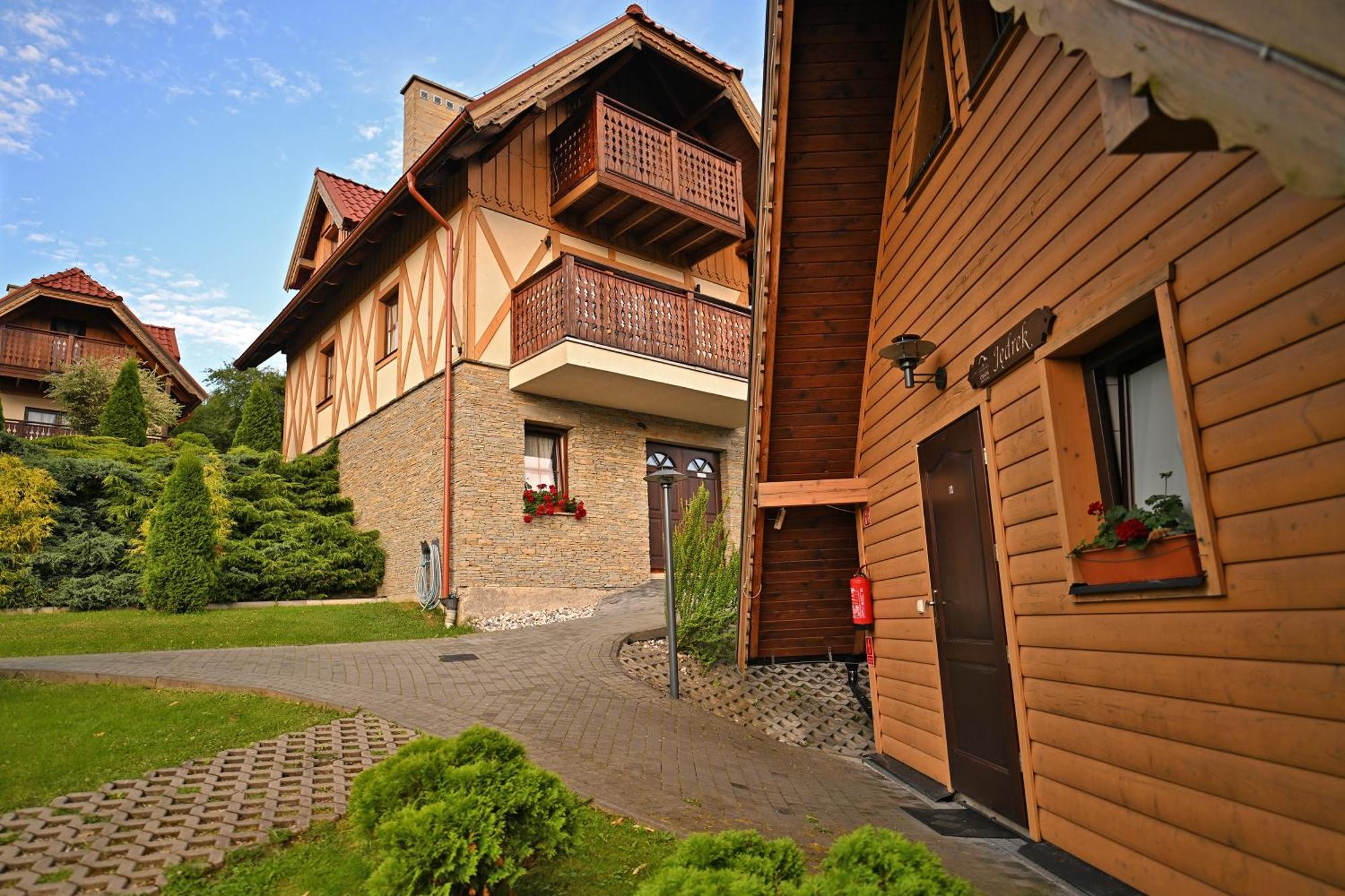 Domki Całoroczne Osada Zbójecka Jandura Villa Kluszkowce Exterior foto